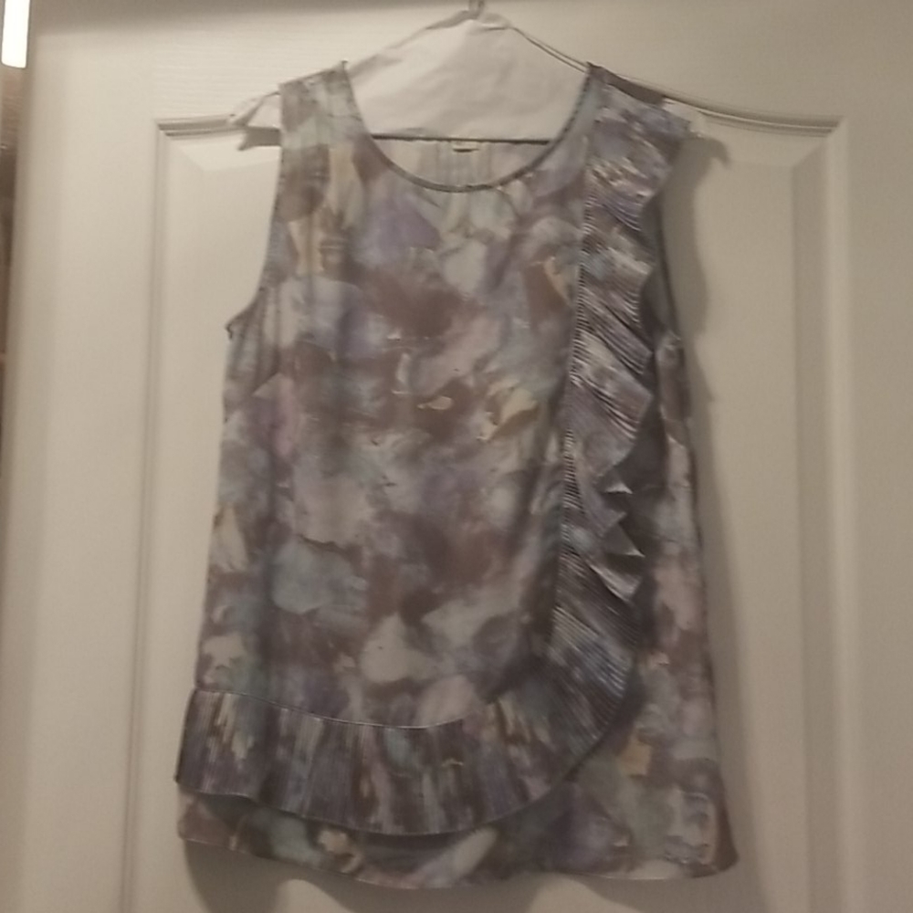 Multi-colored top